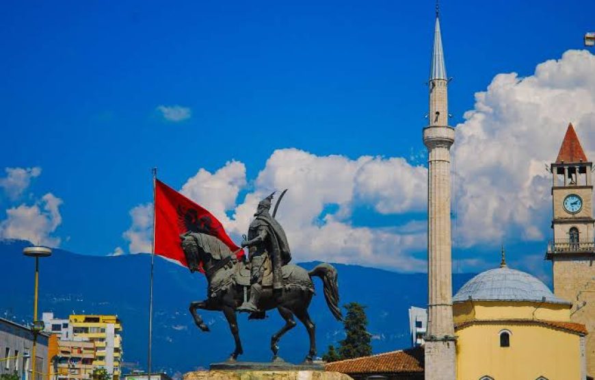 Tirana Turu 2026 – Albaniyanın Rəngarəng Paytaxtını Kəşf Edin ✈️